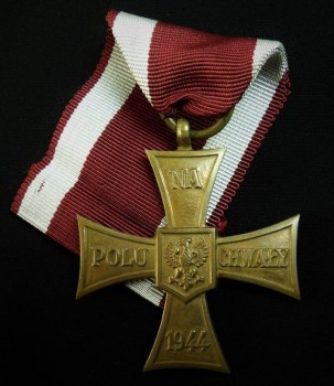 KRZYŻ WALECZNYCH 1944  