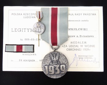 MEDAL ZA WOJNĘ OBRONNNĄ 1939 - KOMPLET