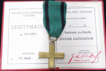 1959 KRZYŻ PARTYZANCKI Z LEGITYMACJĄ 